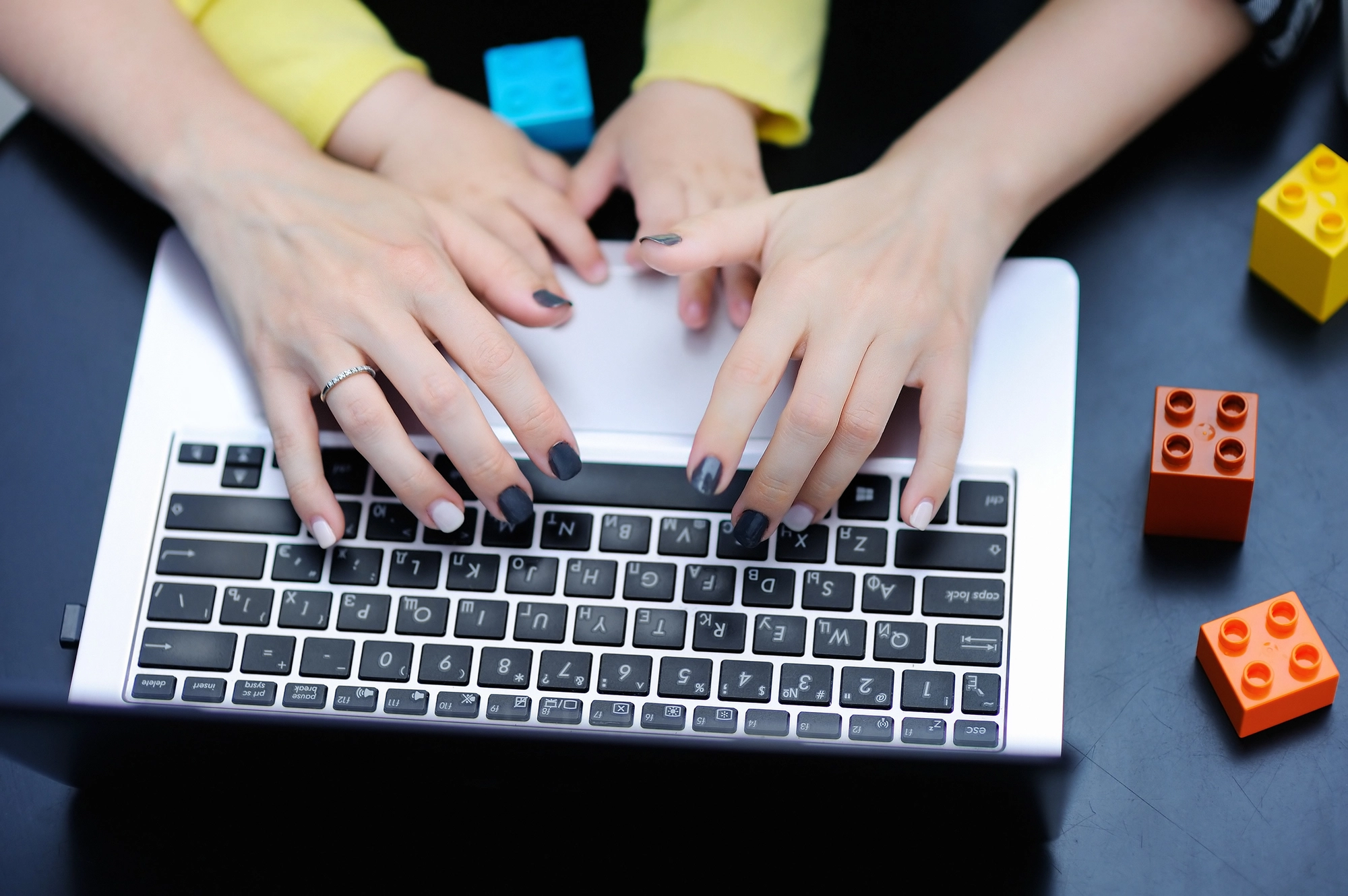how to start a mommy blog